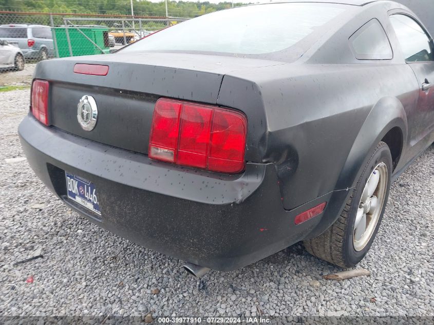 2007 Ford Mustang V6 Deluxe/V6 Premium VIN: 1ZVFT80N975224227 Lot: 39977910