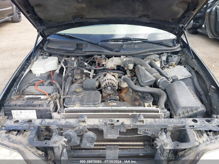 2011 Lincoln Town Car Signature Limited VIN: 2LNBL8CV1BX751727 Lot: 39978093