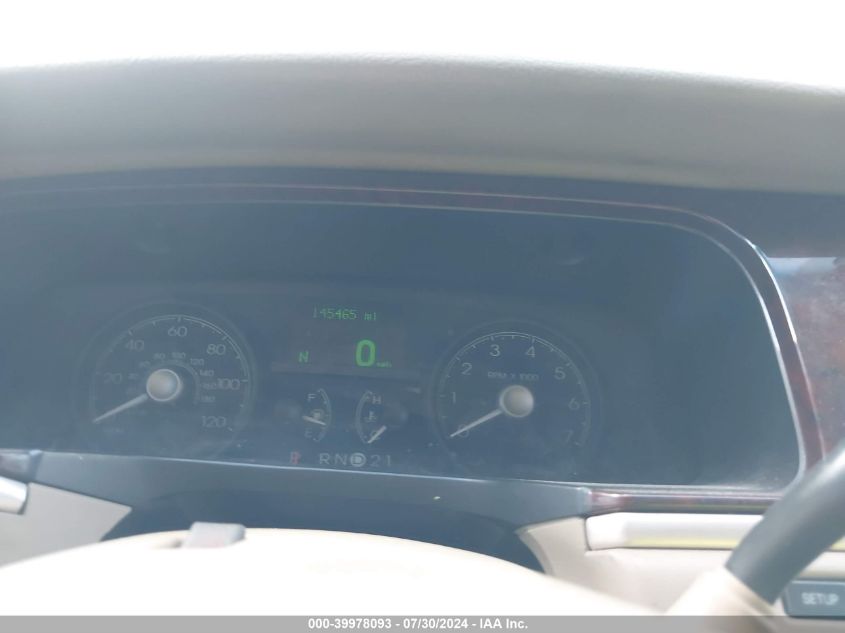 2011 Lincoln Town Car Signature Limited VIN: 2LNBL8CV1BX751727 Lot: 39978093