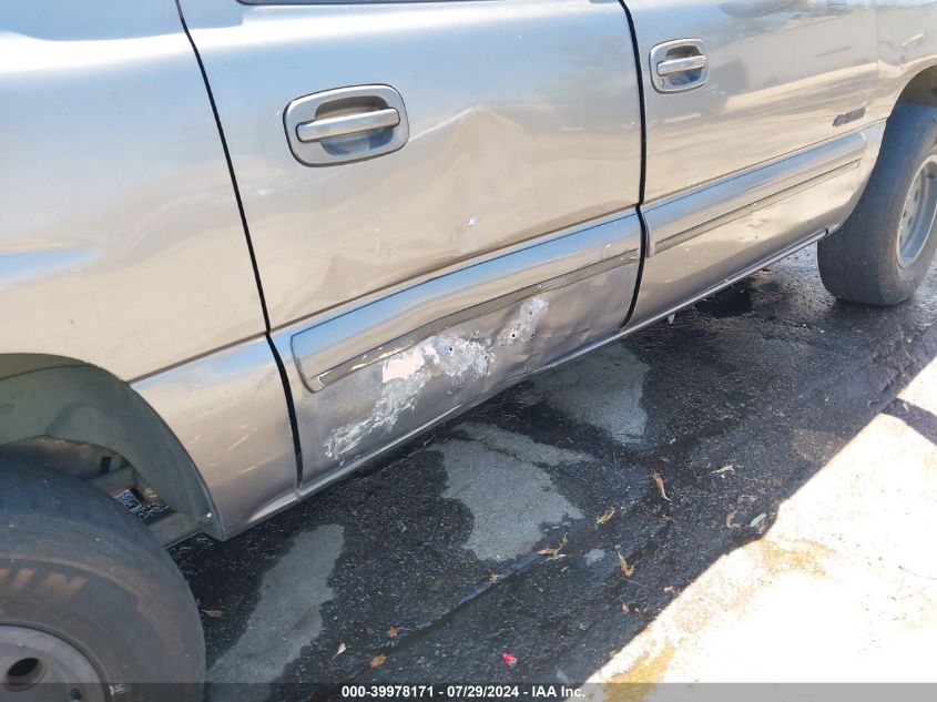 2000 Chevrolet Suburban 1500 Lt VIN: 3GNEC16T2YG181315 Lot: 39978171