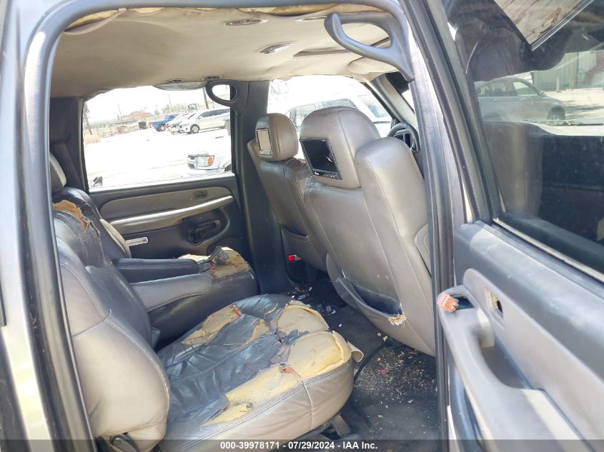 2000 Chevrolet Suburban 1500 Lt VIN: 3GNEC16T2YG181315 Lot: 39978171