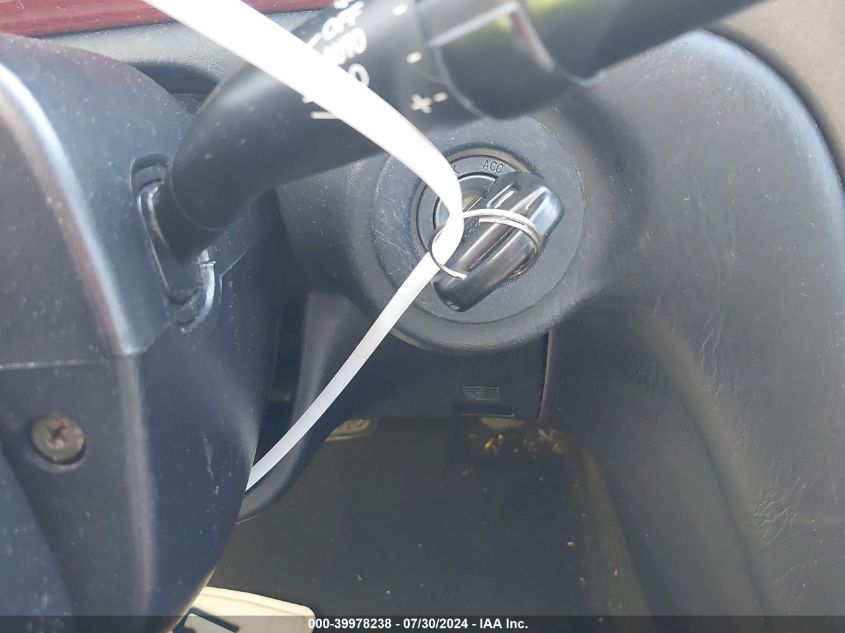 2002 Lexus Es 300 300 VIN: JTHBF30G820066920 Lot: 39978238