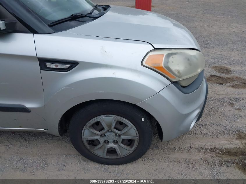 2012 Kia Soul VIN: KNDJT2A59C7472937 Lot: 39978283