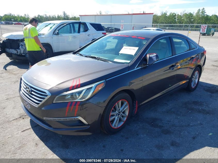 5NPE24AF0FH212340 2015 HYUNDAI SONATA - Image 2