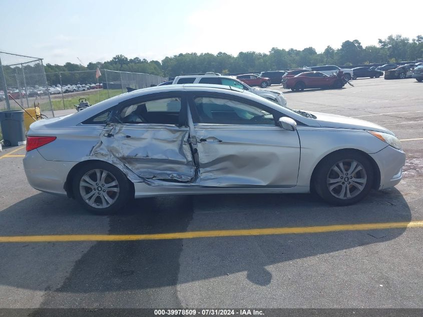 2013 Hyundai Sonata Se/Limited VIN: 5NPEC4AC1DH668086 Lot: 39978509