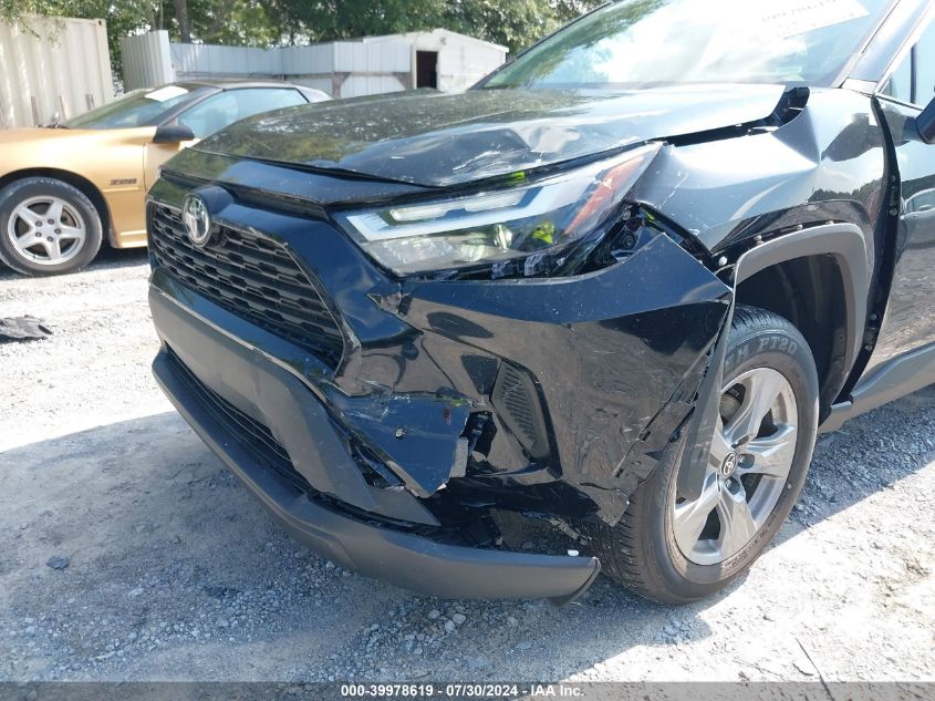 2024 Toyota Rav4 Xle/Xle Premium VIN: 2T3W1RFV9RC284754 Lot: 39978619