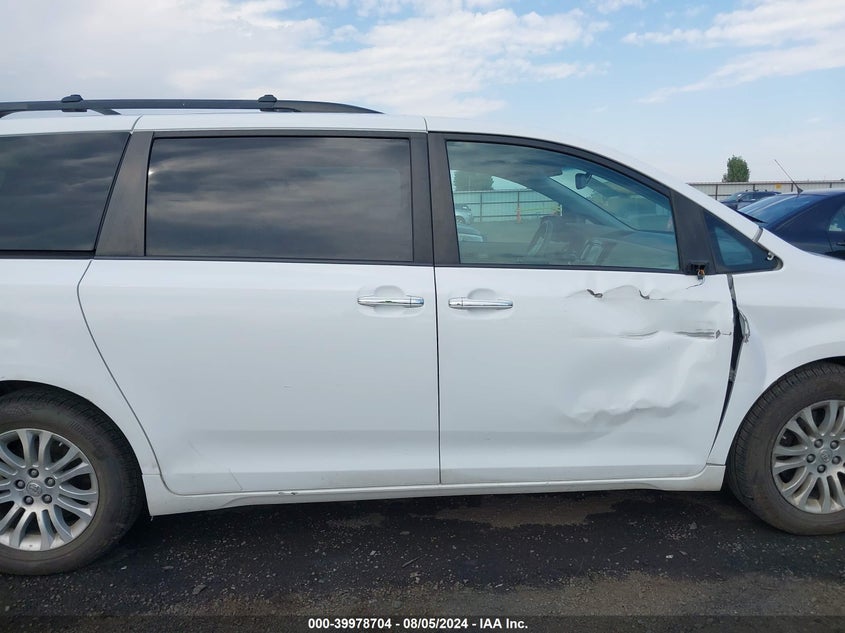 2012 Toyota Sienna Xle V6 8 Passenger VIN: 5TDYK3DC8CS262465 Lot: 39978704