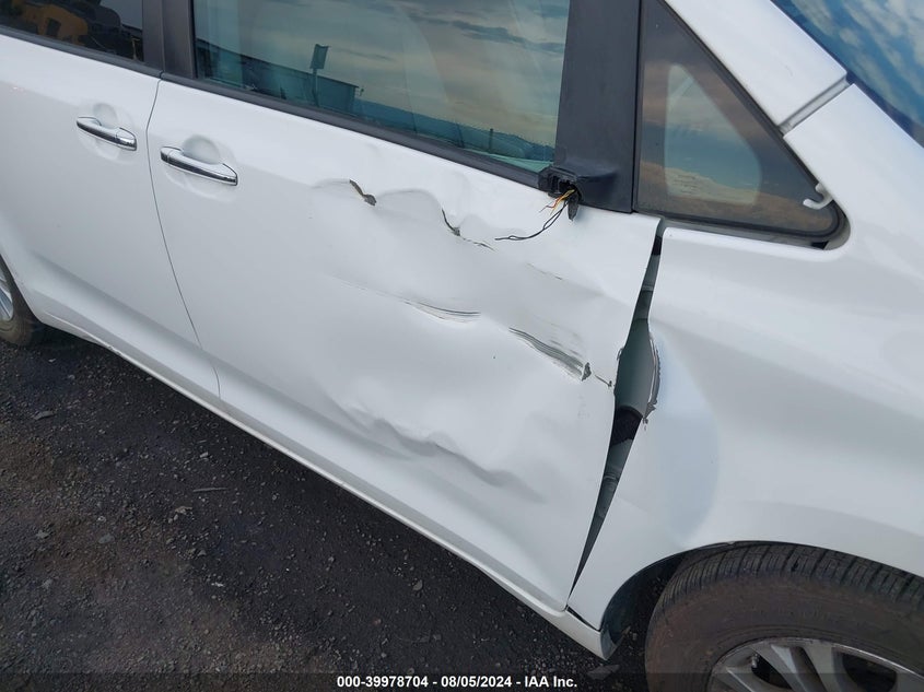 2012 Toyota Sienna Xle V6 8 Passenger VIN: 5TDYK3DC8CS262465 Lot: 39978704