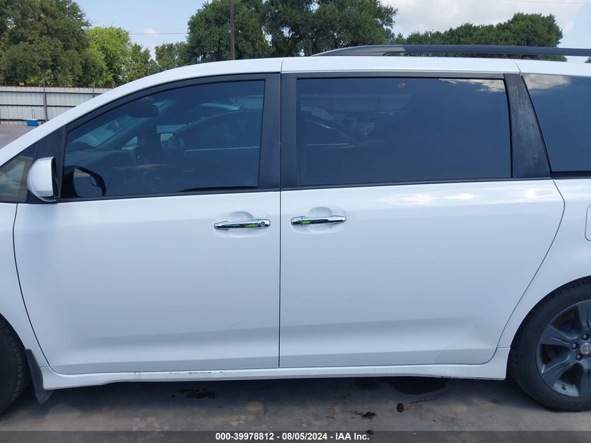 2016 Toyota Sienna Se 8 Passenger VIN: 5TDXK3DC9GS720595 Lot: 39978812