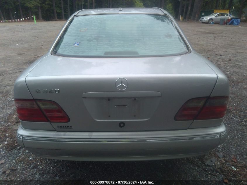 2001 Mercedes-Benz E 320 VIN: WDBJF65J21B323784 Lot: 39978872