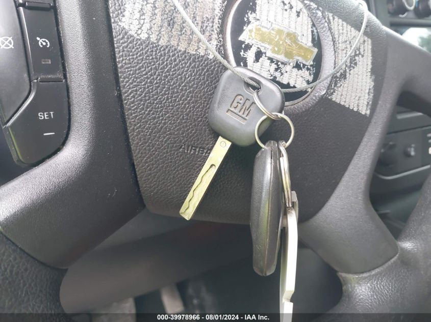 2017 Chevrolet Express 3500 Lt VIN: 1GAZGMFG9H1221447 Lot: 39978966