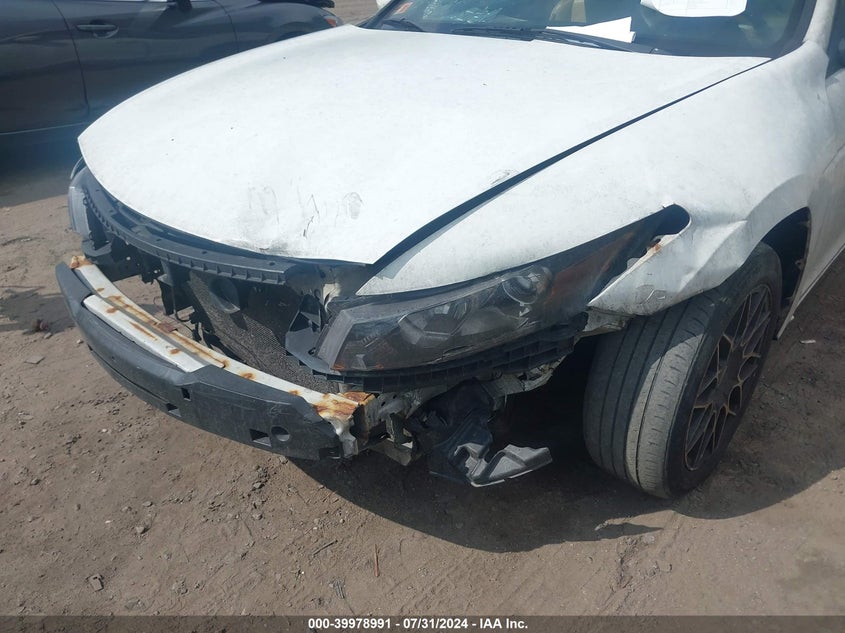 1HGCS1B83BA011380 2011 Honda Accord 2.4 Ex-L