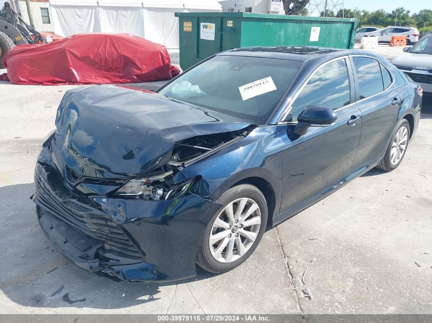 JTNB11HK5J3014215 2018 TOYOTA CAMRY - Image 2