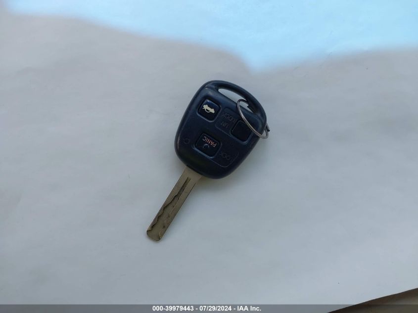 2004 Lexus Es 330 330 VIN: JTHBA30G840012289 Lot: 39979443