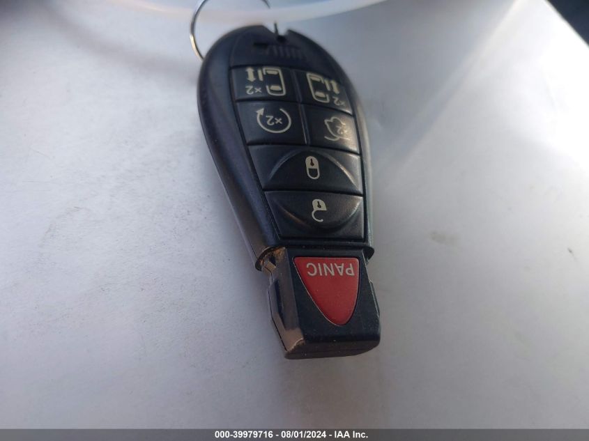 2011 Chrysler Town & Country Touring-L VIN: 2A4RR8DG6BR758883 Lot: 39979716