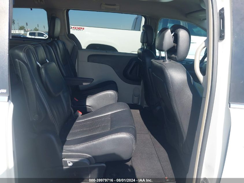 2011 Chrysler Town & Country Touring-L VIN: 2A4RR8DG6BR758883 Lot: 39979716