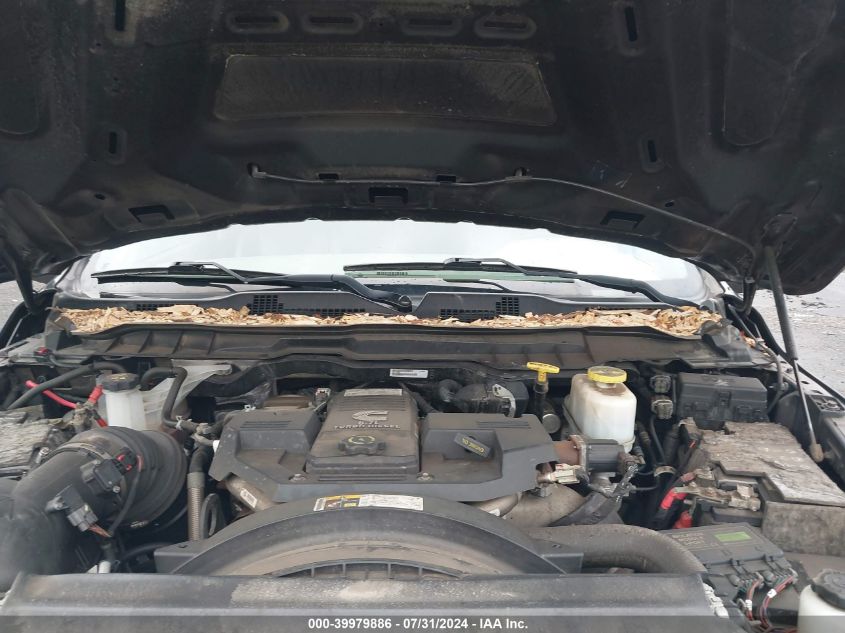 2018 Ram 5500 Chassis Tradesman/Slt VIN: 3C7WRNAL5JG233801 Lot: 39979886