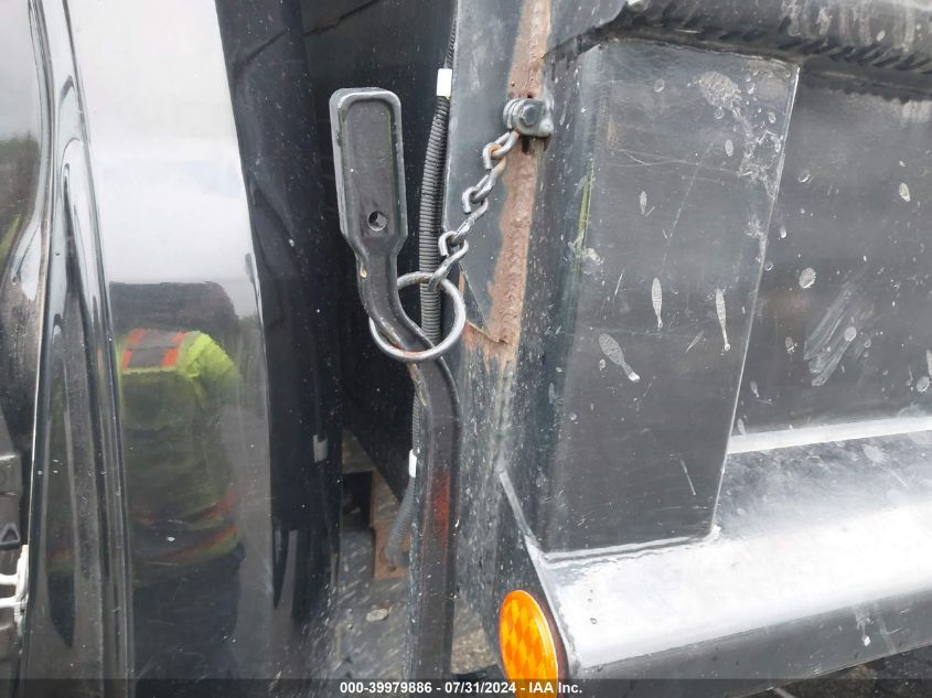 2018 Ram 5500 Chassis Tradesman/Slt VIN: 3C7WRNAL5JG233801 Lot: 39979886