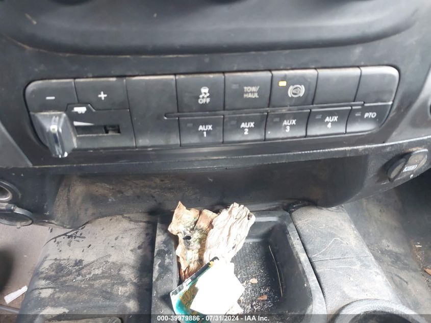 2018 Ram 5500 Chassis Tradesman/Slt VIN: 3C7WRNAL5JG233801 Lot: 39979886