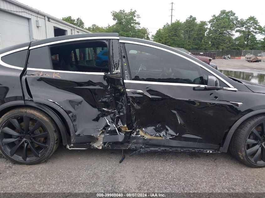 2020 Tesla Model X Long Range Dual Motor All-Wheel Drive/Long Range Plus Dual Motor All-Wheel Drive VIN: 5YJXCAE20LF300875 Lot: 39980040