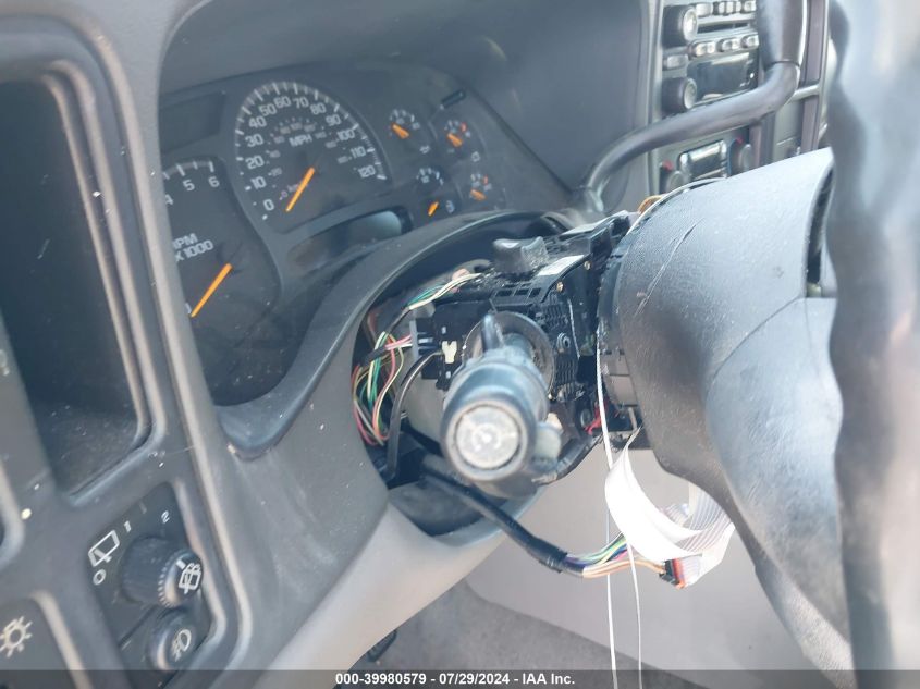 2004 Chevrolet Tahoe Lt VIN: 1GNEC13TX4J305263 Lot: 39980579