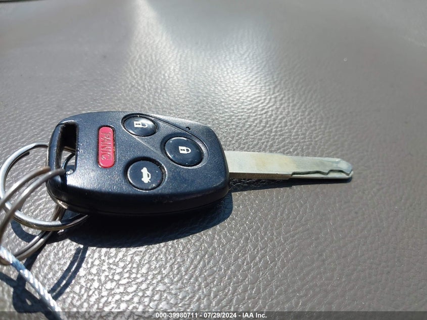 2010 Honda Accord 3.5 Ex-L VIN: 1HGCP3F82AA013028 Lot: 39980711