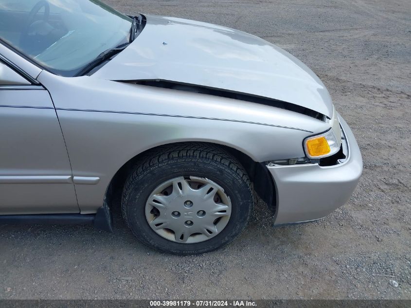 1996 Honda Accord Value VIN: 1HGCD5691TA208103 Lot: 39981179