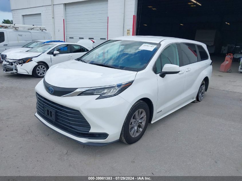 5TDKRKEC0MS016621 2021 TOYOTA SIENNA - Image 2