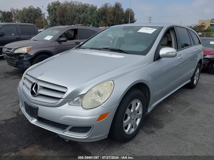 2006 Mercedes-Benz R 350 350 VIN: 4JGCB65E46A012035 Lot: 39981397