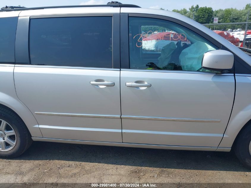 2010 Chrysler Town & Country Touring VIN: 2A4RR5D12AR212672 Lot: 39981400