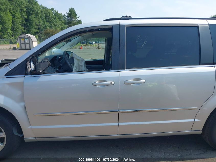 2010 Chrysler Town & Country Touring VIN: 2A4RR5D12AR212672 Lot: 39981400