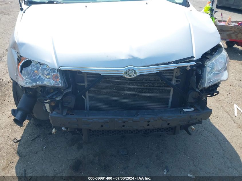 2010 Chrysler Town & Country Touring VIN: 2A4RR5D12AR212672 Lot: 39981400