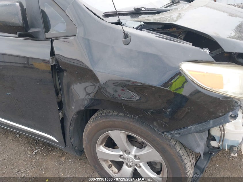 2013 Toyota Sienna Le V6 8 Passenger VIN: 5TDKK3DC2DS393575 Lot: 39981530