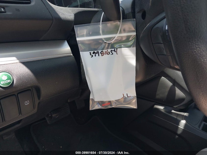 2016 HONDA CR-V LX - 5J6RM3H36GL028092