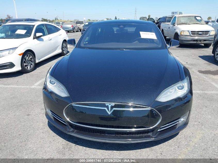 2015 Tesla Model S 70D/85D/P85D VIN: 5YJSA1S22FF087615 Lot: 39981740