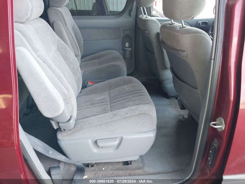 1999 Toyota Sienna Le/Xle VIN: 4T3ZF13C0XU115351 Lot: 39981820