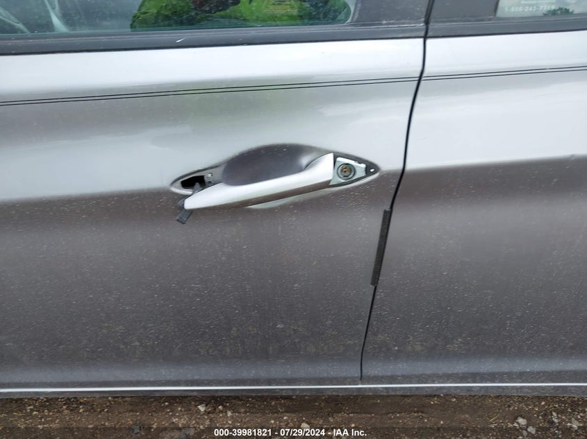 2012 Hyundai Elantra Limited (Ulsan Plant) VIN: KMHDH4AEXCU407795 Lot: 39981821