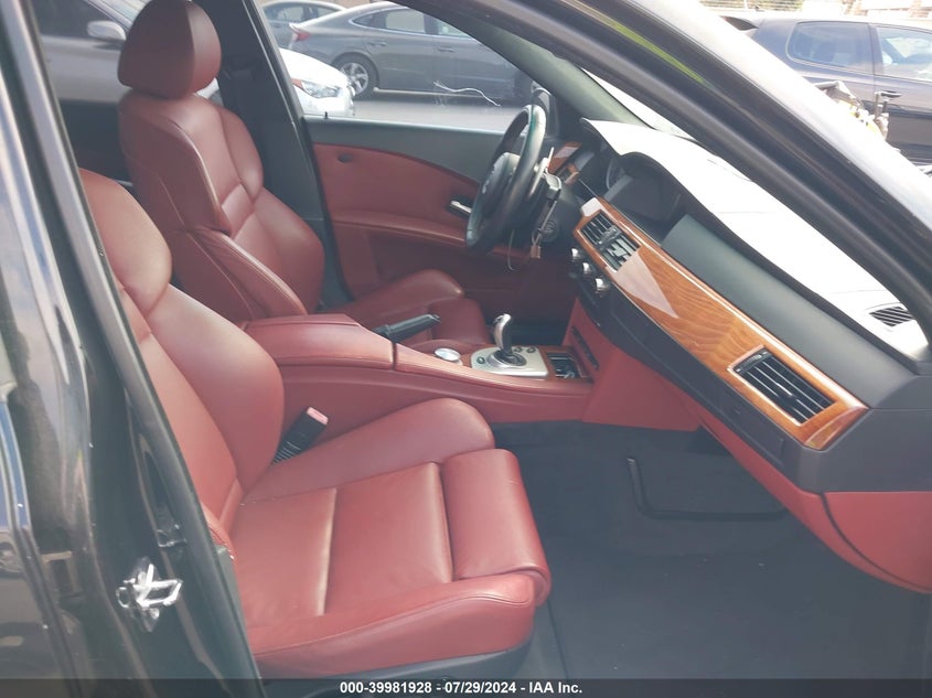 2006 BMW M5 VIN: WBSNB93576CX06605 Lot: 39981928