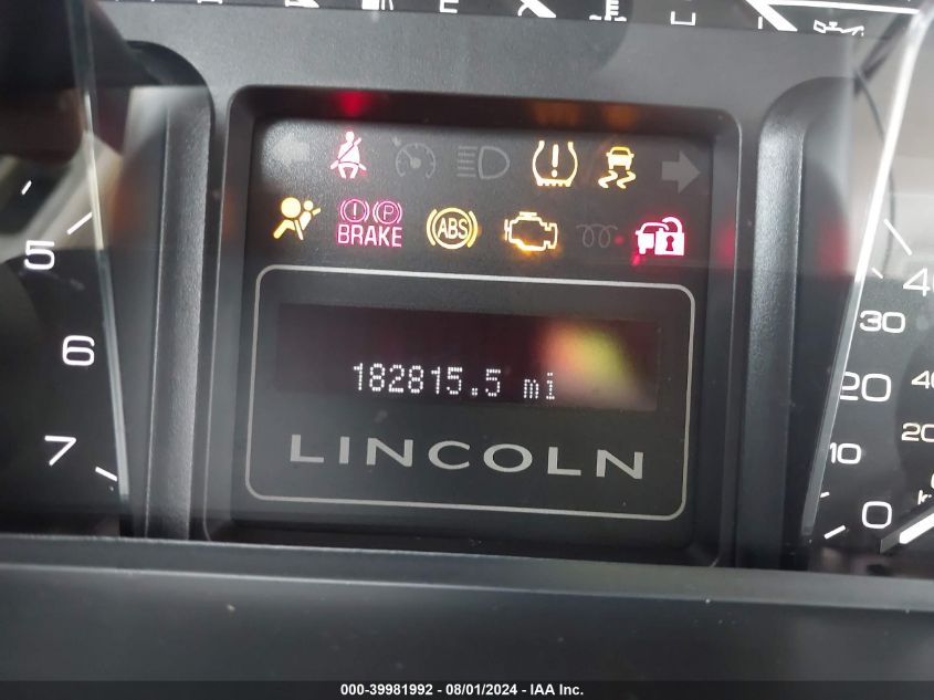 2010 Lincoln Navigator VIN: 5LMJJ2J54AEJ09954 Lot: 39981992