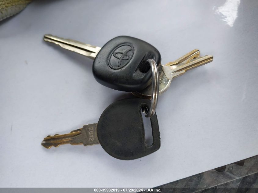 2017 Toyota Tacoma Sr VIN: 5TFRX5GN7HX090395 Lot: 39982019