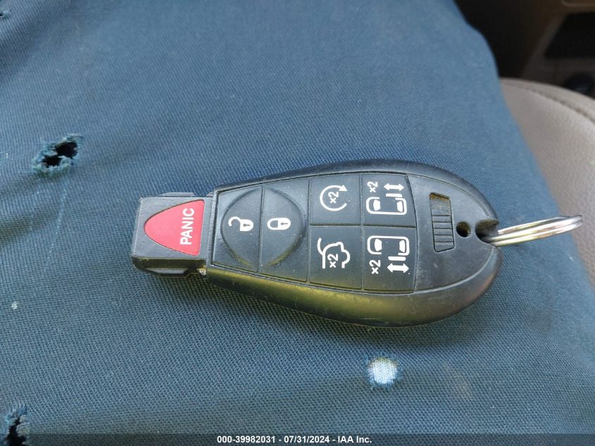 2013 Chrysler Town & Country Touring-L VIN: 2C4RC1CG0DR565163 Lot: 39982031