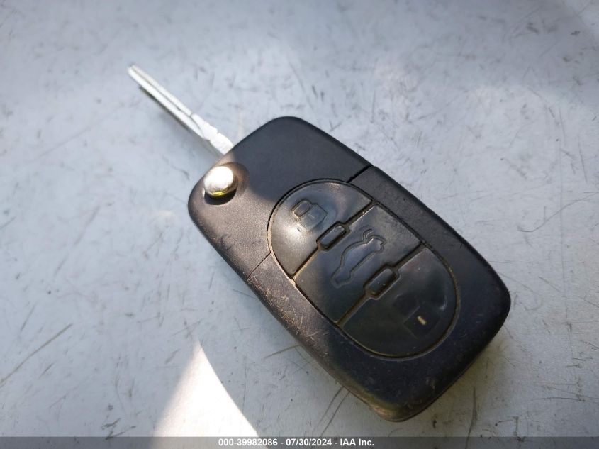 2001 Volkswagen New Beetle Gls 1.8L Turbo VIN: 3VWCC21C31M425474 Lot: 39982086