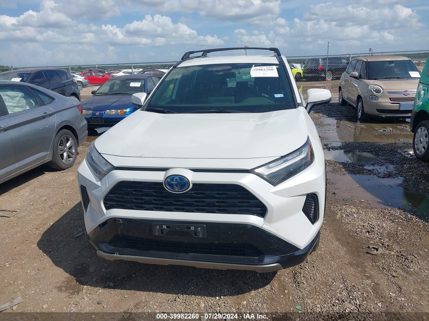 2023 TOYOTA RAV4 HYBRID SE - JTM16RFVXPD102144