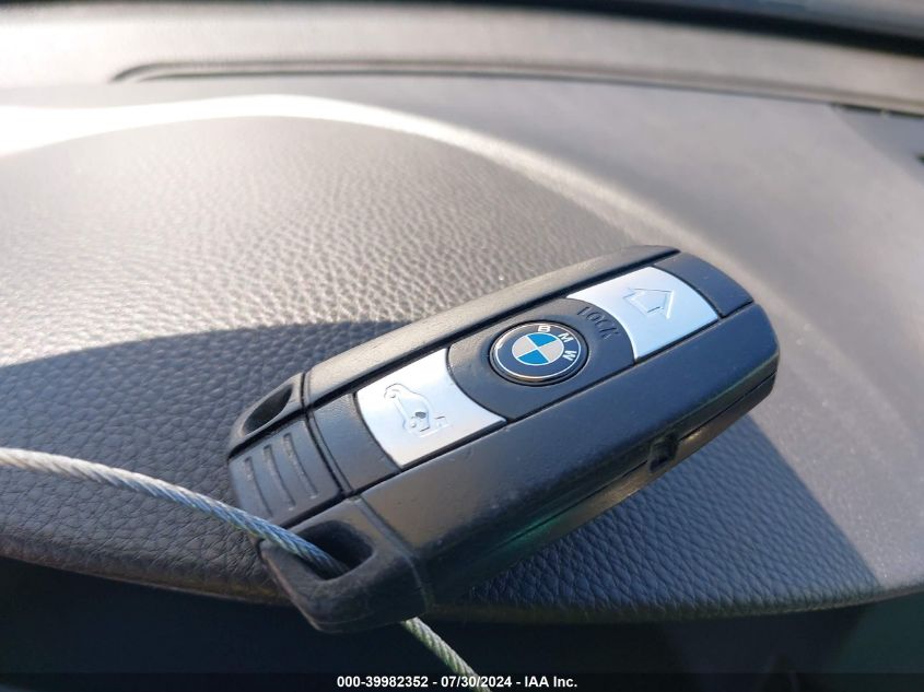 2010 BMW 328I VIN: WBAPH5G51ANM70836 Lot: 39982352