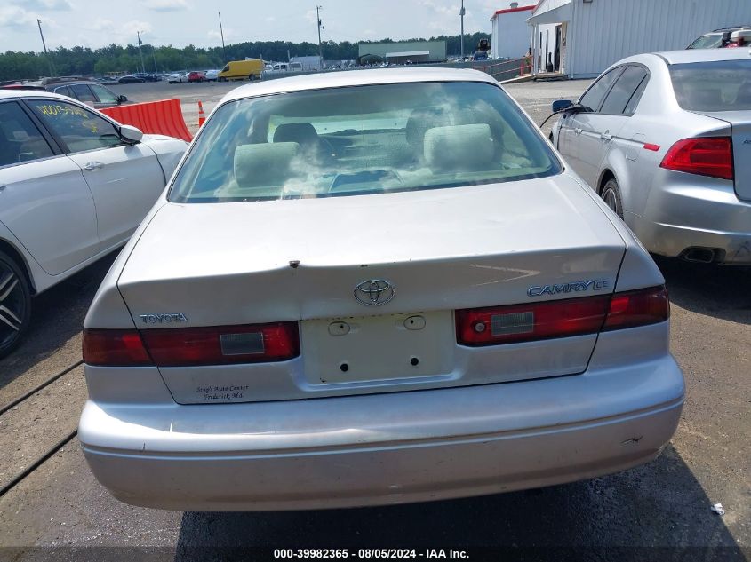 1999 Toyota Camry Ce VIN: 4T1BG22K4XU613428 Lot: 39982365