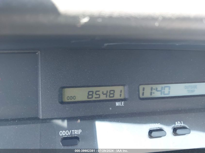 2001 Toyota Avalon Xl VIN: 4T1BF28BX1U155864 Lot: 39982381