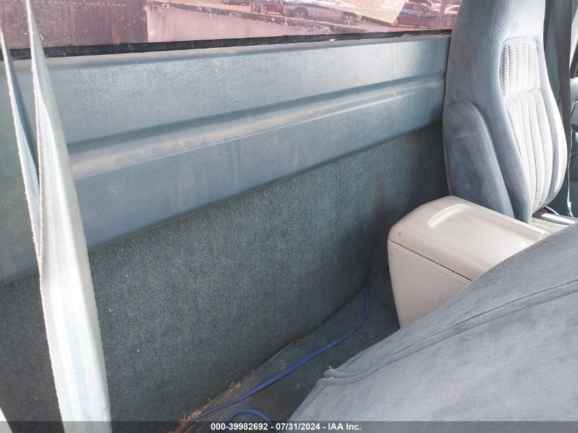 1990 Chevrolet Gmt-400 C1500 VIN: 1GCDC14K3LZ160058 Lot: 39982692