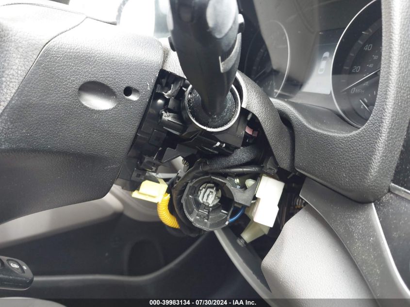 2018 HYUNDAI ELANTRA SEL - 5NPD84LF7JH249272