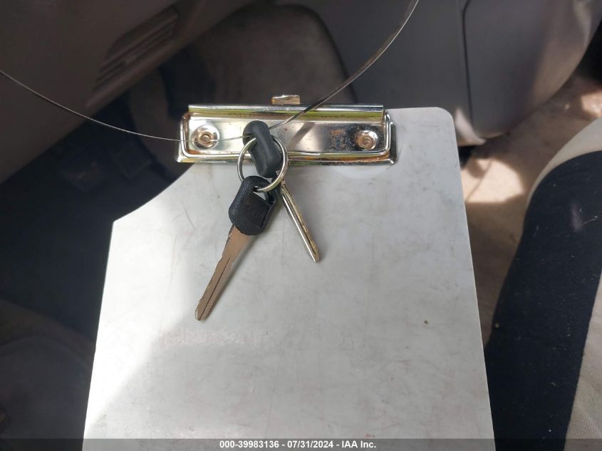 1998 Chevrolet Astro VIN: 1GNDM19WXWB205980 Lot: 39983136