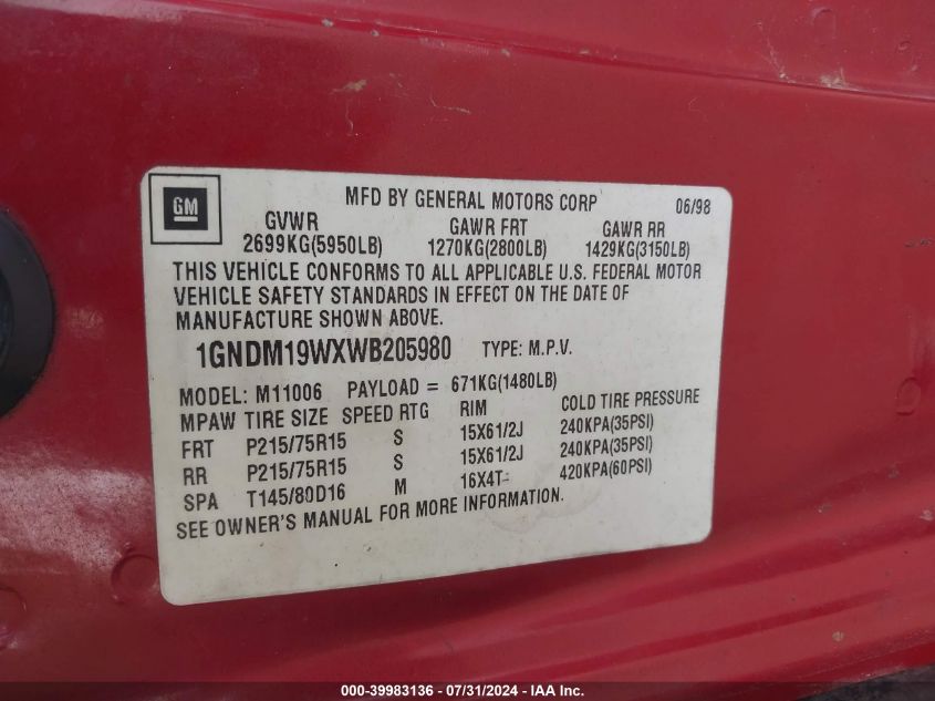 1998 Chevrolet Astro VIN: 1GNDM19WXWB205980 Lot: 39983136